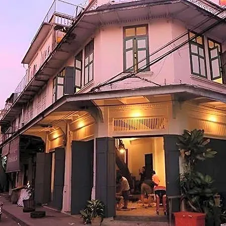 Stay On Sukhumvit 11